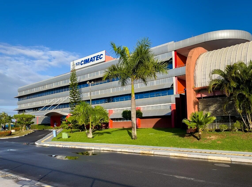 Estudantes aprendendo sobre mineração e sustentabilidade